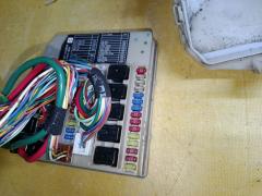 Блок предохранителей на Nissan March AK12 CR12DE Фото 5