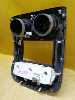 Блок управления климатконтроля на Mazda Verisa DC5W ZY-VE Фото 6