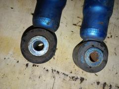 Стойка амортизатора на Nissan Note E11 HR15DE Фото 13