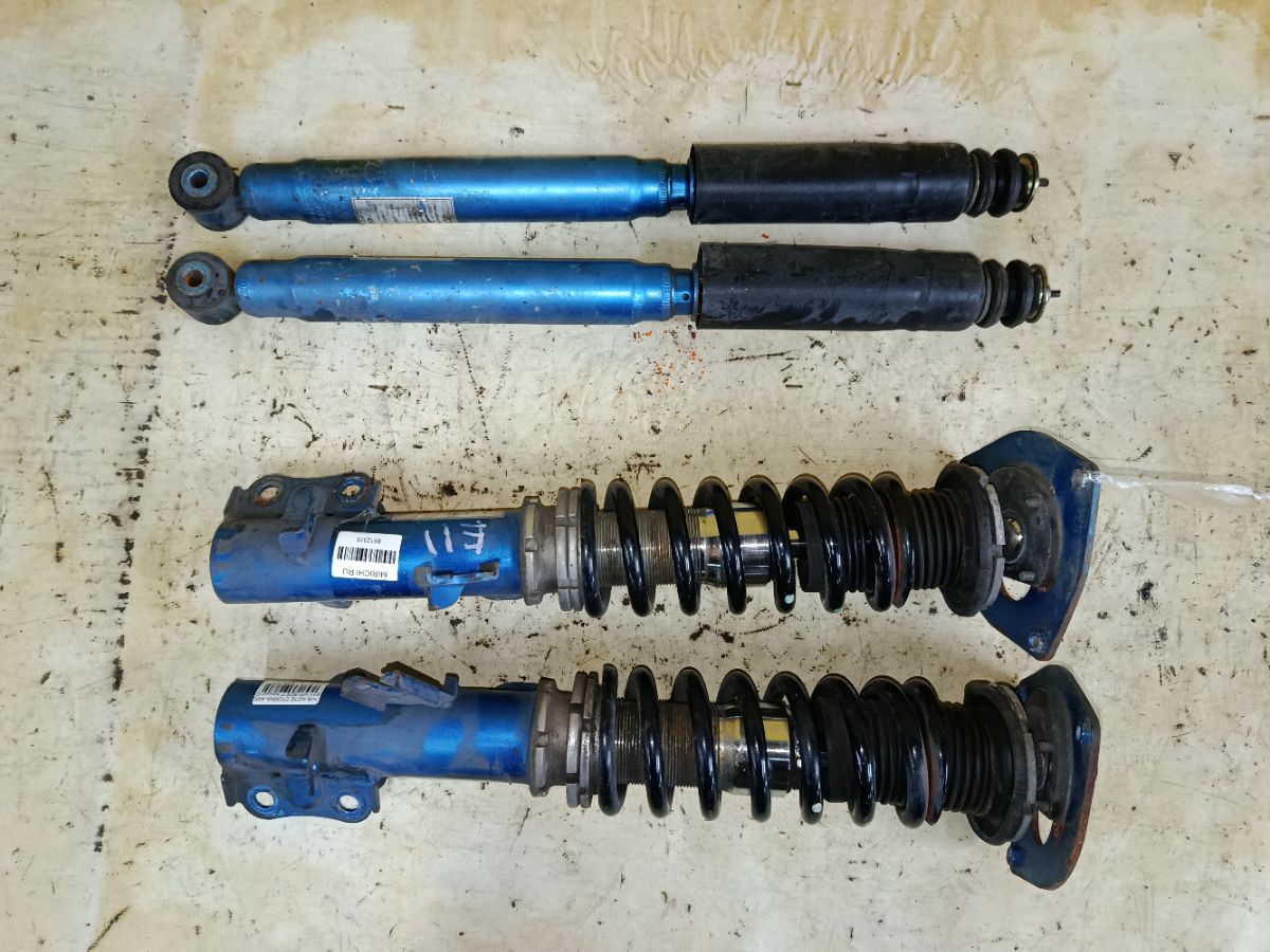 Стойка амортизатора на Nissan Note E11 HR15DE Фото 3