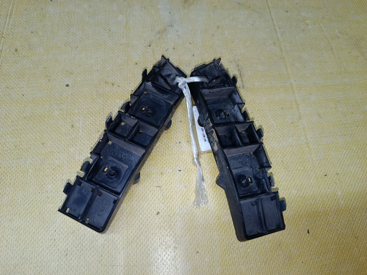 Крепление бампера на Honda Freed GB3 Фото 3