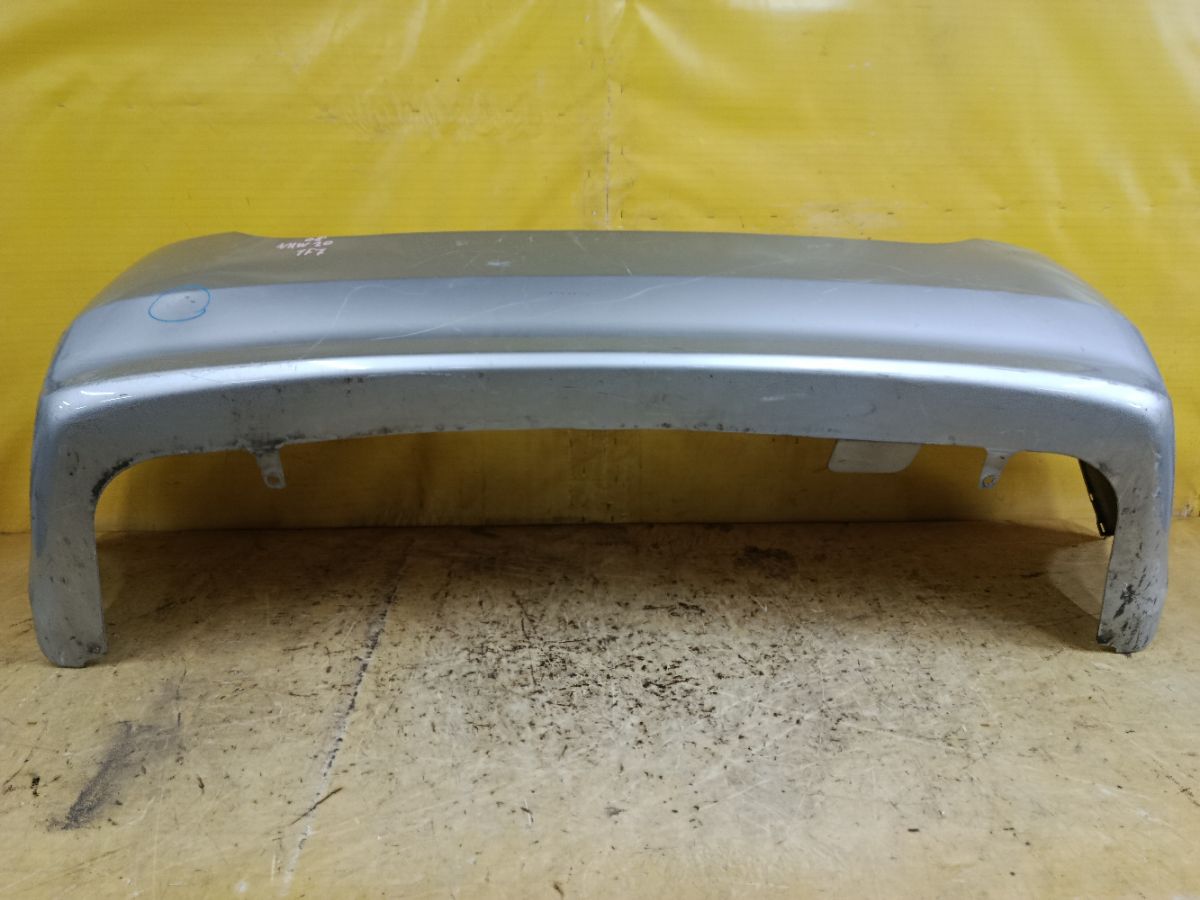 Бампер на Toyota Prius NHW20 Фото 7