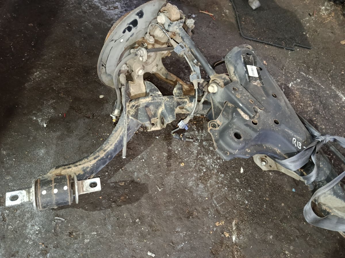 Балка подвески на Honda Odyssey RB3 K24A Фото 7