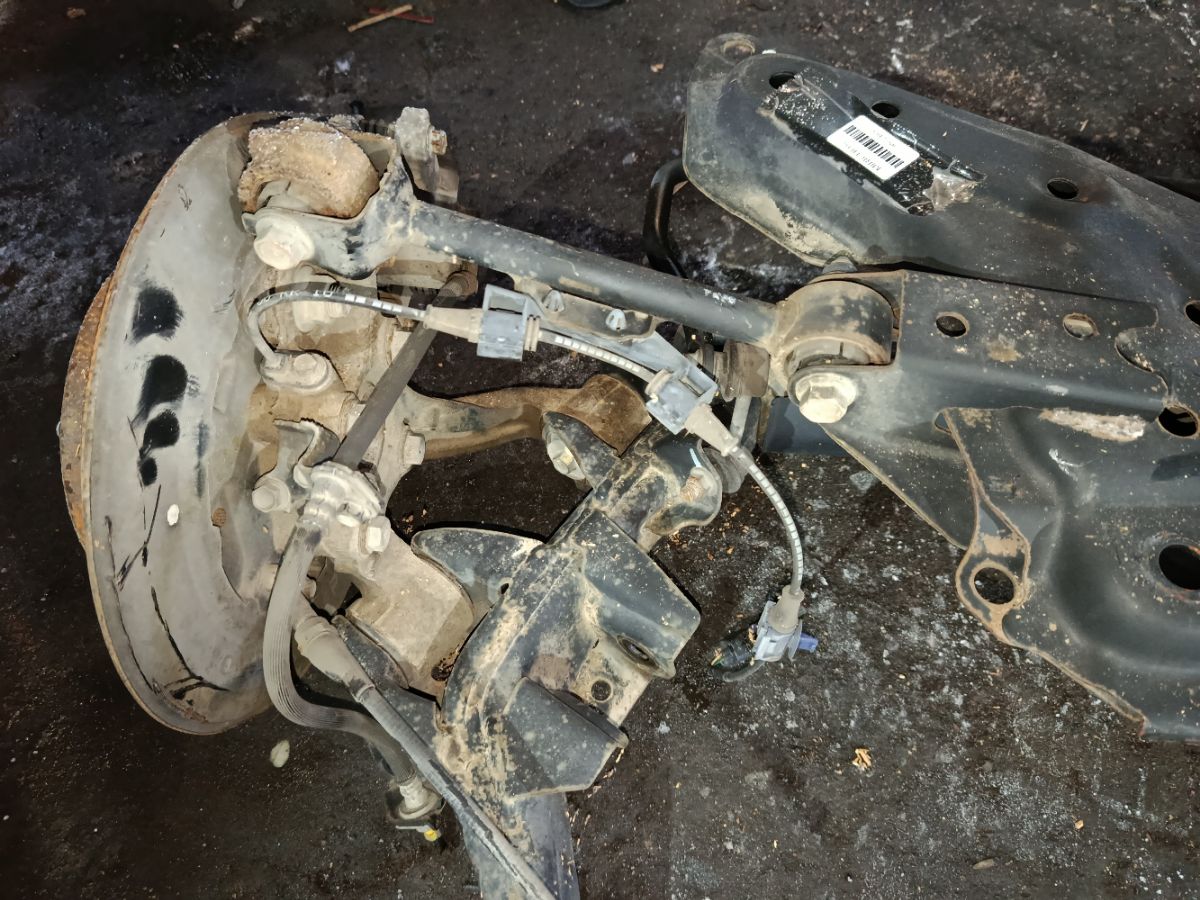 Балка подвески на Honda Odyssey RB3 K24A Фото 8