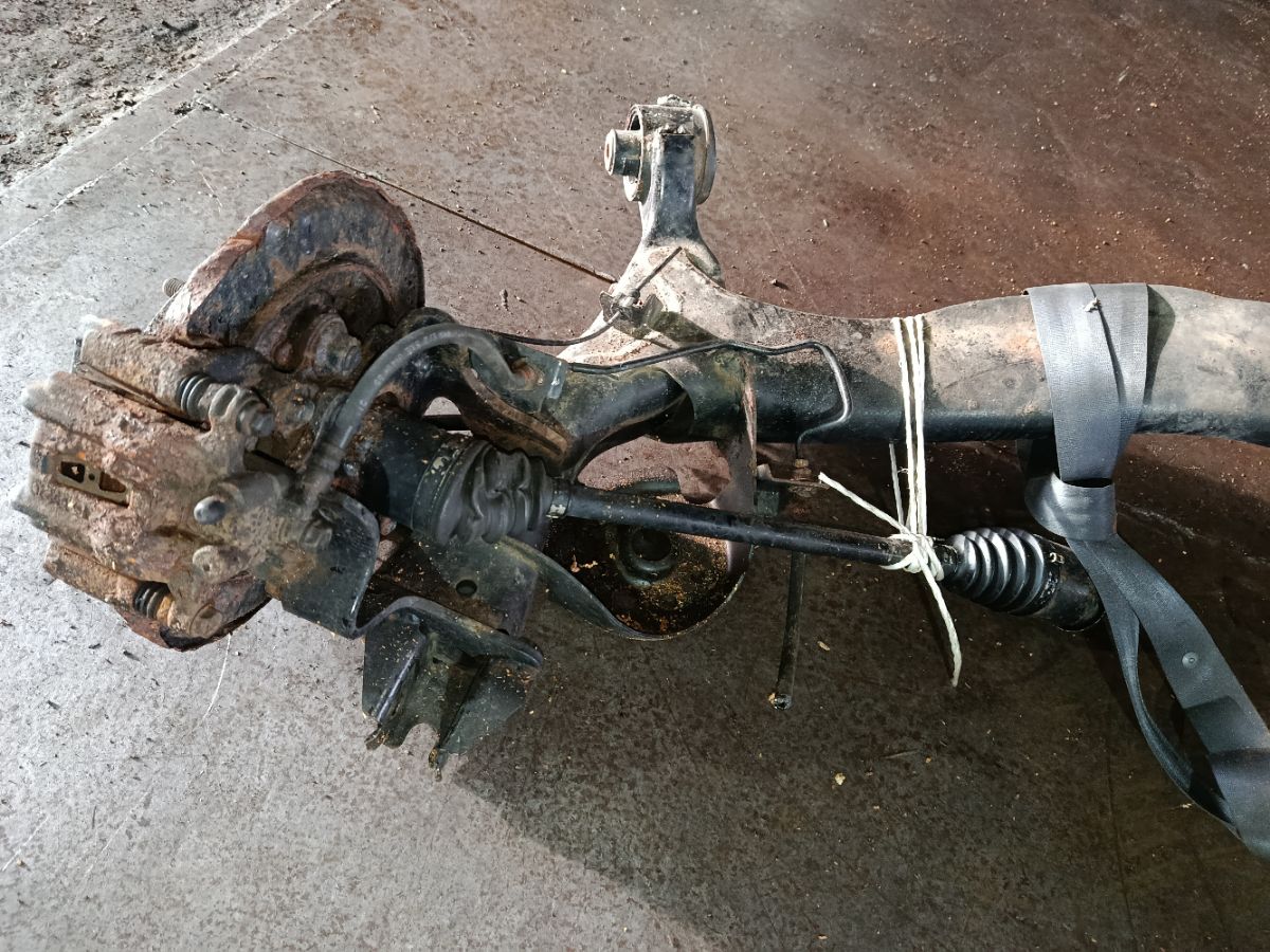 Балка подвески на Honda Stepwgn RK2 R20A Фото 16