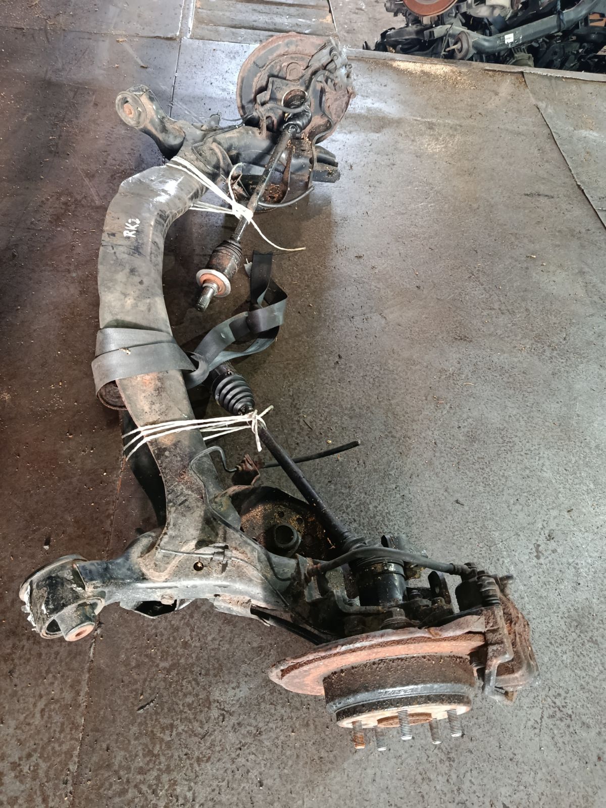 Балка подвески на Honda Stepwgn RK2 R20A Фото 17