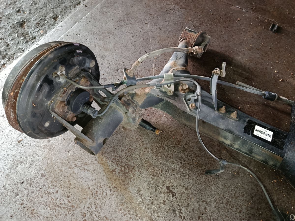 Балка подвески на Toyota Prius NHW20 1NZ-FXE Фото 7