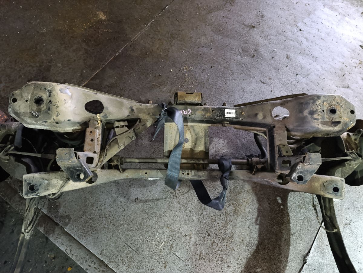 Балка подвески на Mazda Premacy CREW LF-DE Фото 10