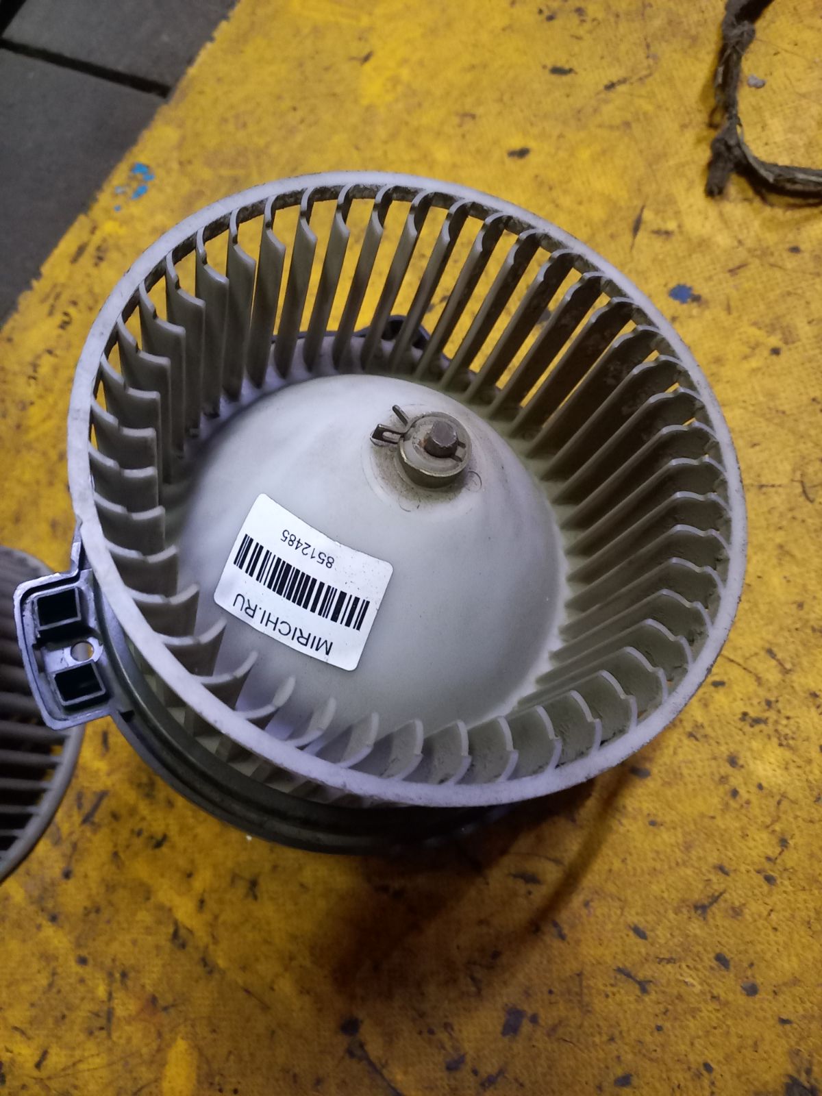 Мотор печки 87103-16030 на Toyota Tercel EL51 Фото 7