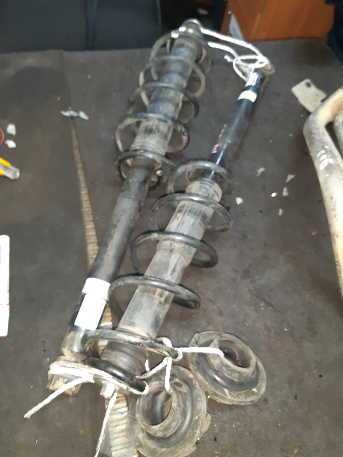 Амортизатор 52610-TF0-J030-M1, 348016, 52610-TF0-G12, 52610-TF0-J03, 52610-TG0-T03, 52610-TG5-C02, 52610-TK6-A03, CR-003R-GE6, SJ-003R-GE6, ST-003R-GE6 на Honda Fit GE6 Фото 8