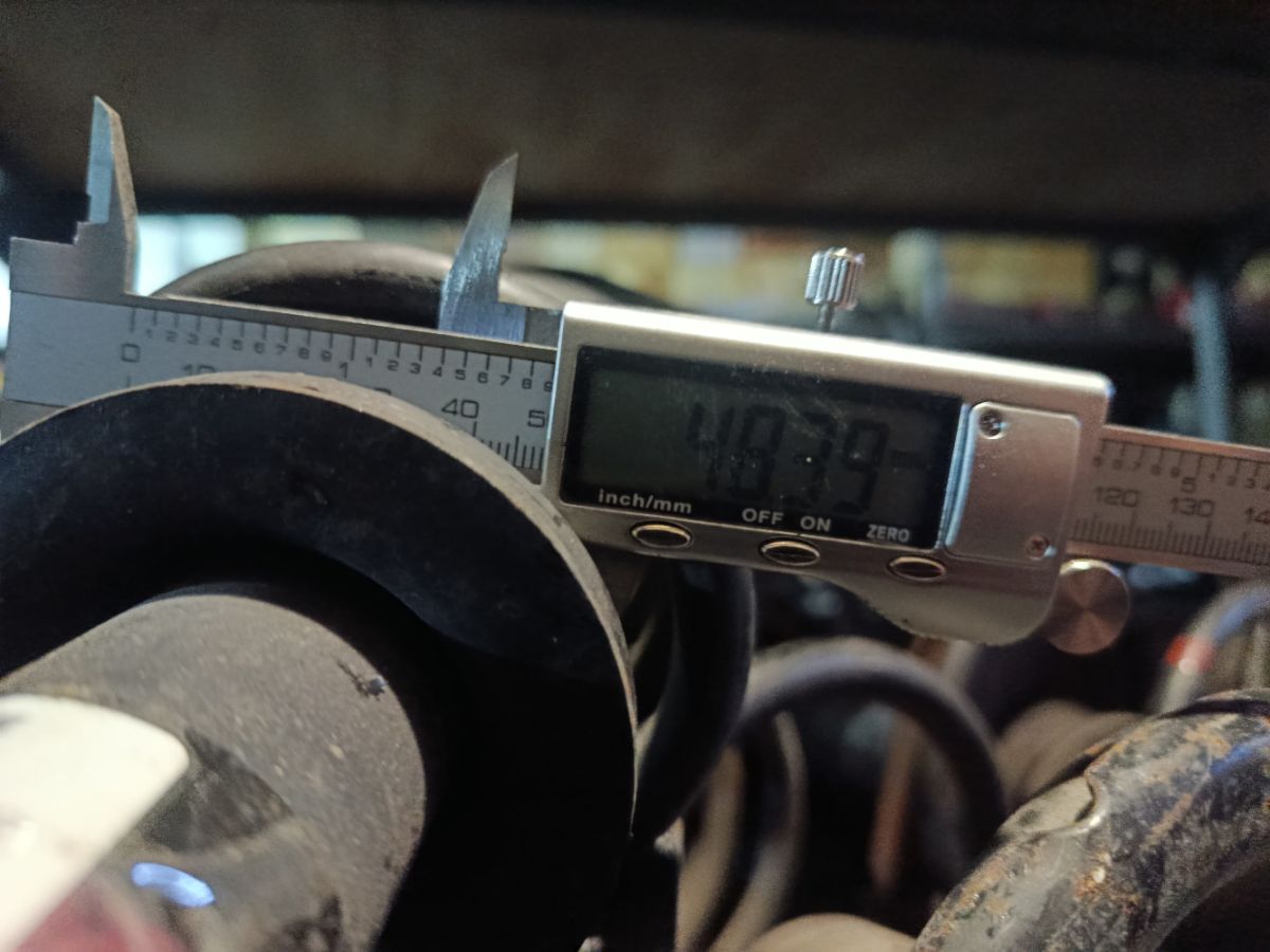 Стойка амортизатора 341363, 48530-47040, 48530-47041, 48530-47061, 48530-49395, 48530-49735, 48530-49745, CR-049R-NHW20, SJ-049R-NHW20, ST-049R-NHW20 на Toyota Prius NHW20 1NZ-FXE Фото 10