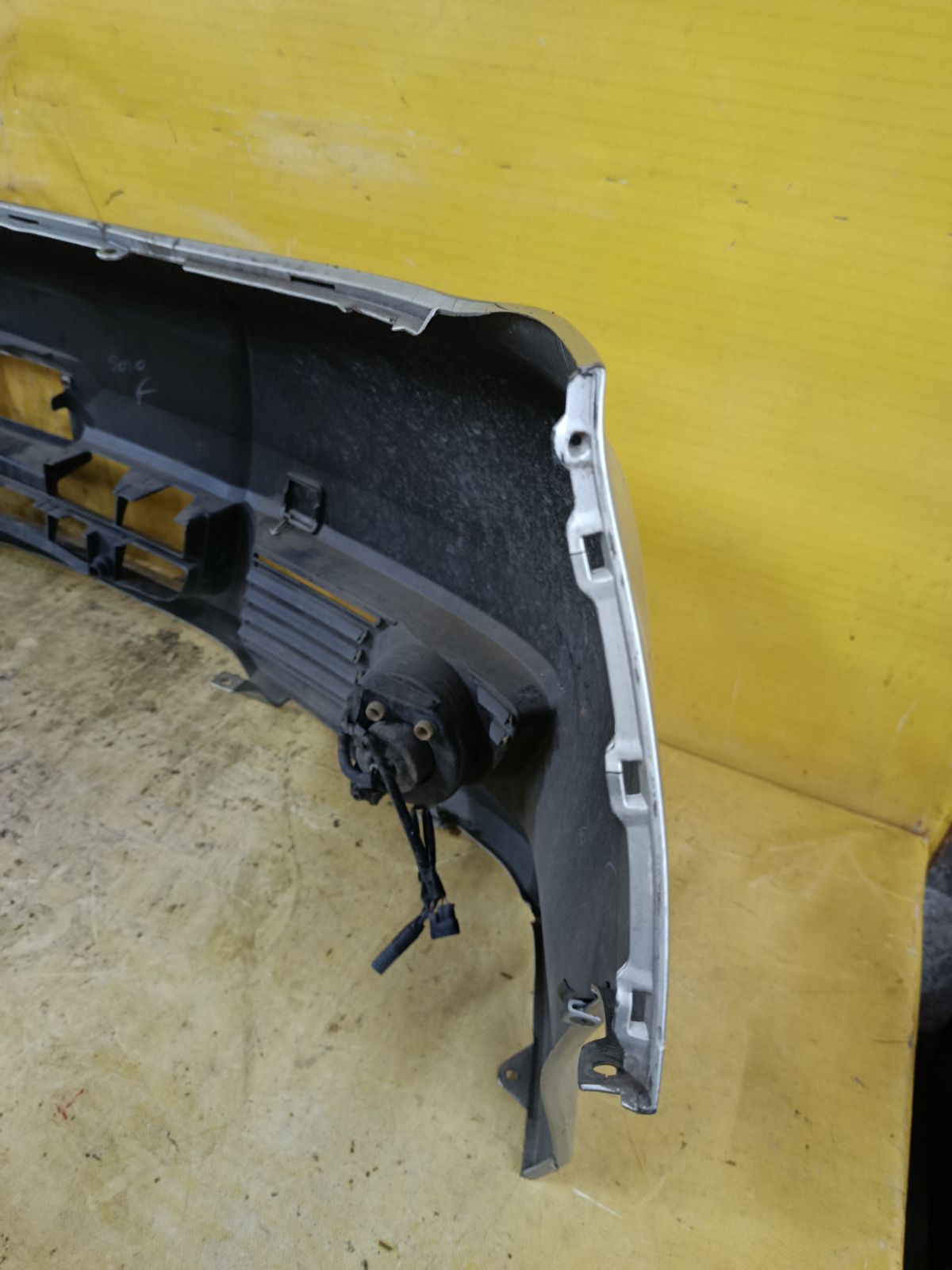 Бампер 13-42 13-42,52119-58050 на Toyota Alphard ANH10W Фото 12