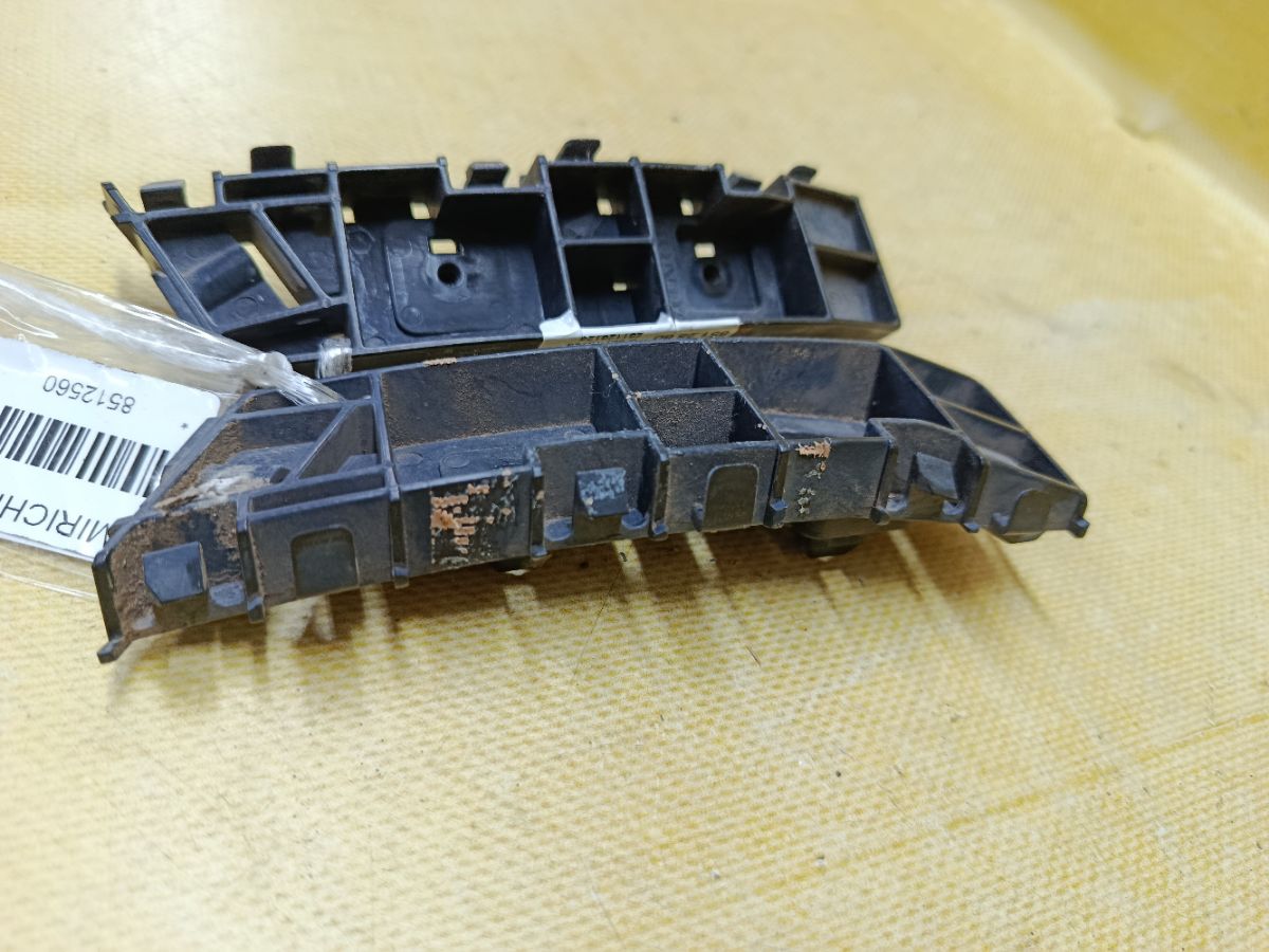 Крепление бампера на Honda Freed GB3 Фото 4