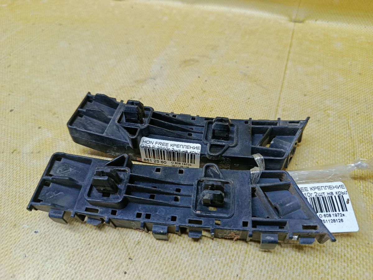 Крепление бампера на Honda Freed GB3 Фото 6