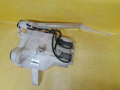 Бачок омывателя 85315-58010 на Toyota Alphard ANH10W Фото 3