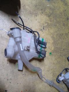 Бачок омывателя 85315-58010 на Toyota Alphard ANH10W Фото 6