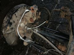 Балка подвески на Nissan X-Trail NT30 QR20DE Фото 14