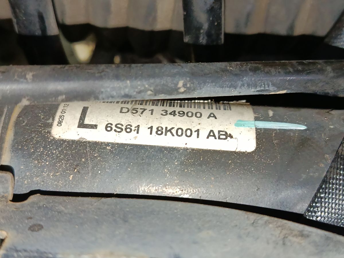 Стойка амортизатора на Mazda Verisa DC5W ZY-VE Фото 6