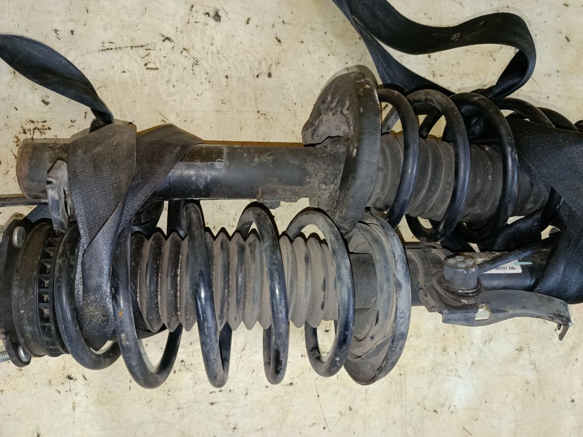 Стойка амортизатора на Mazda Verisa DC5W ZY-VE Фото 7