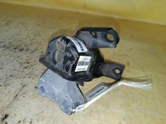 Подушка двигателя 12305-37050 на Toyota Voxy ZRR70G 3ZR-FAE Фото 3