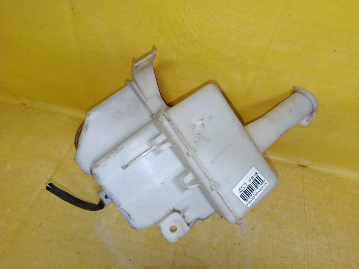 Бачок омывателя на Mitsubishi Mirage A05A Фото 5