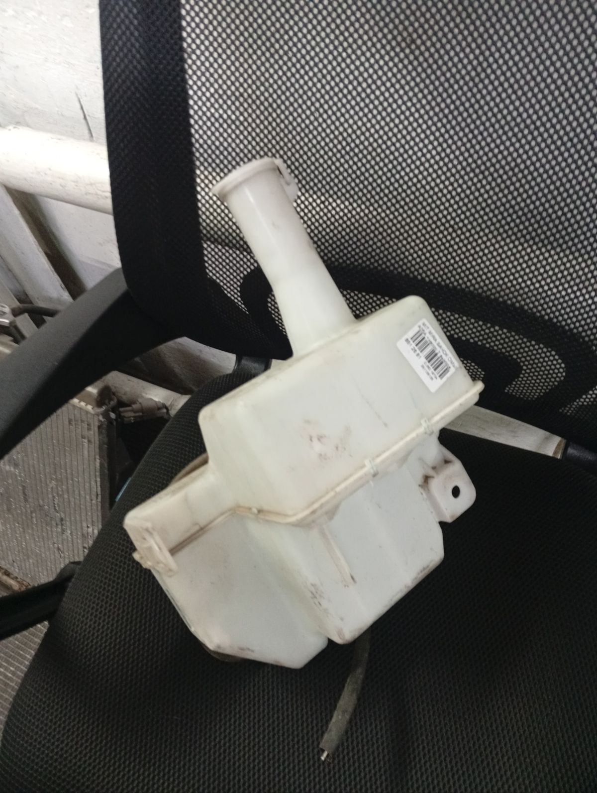Бачок омывателя на Mitsubishi Mirage A05A Фото 7