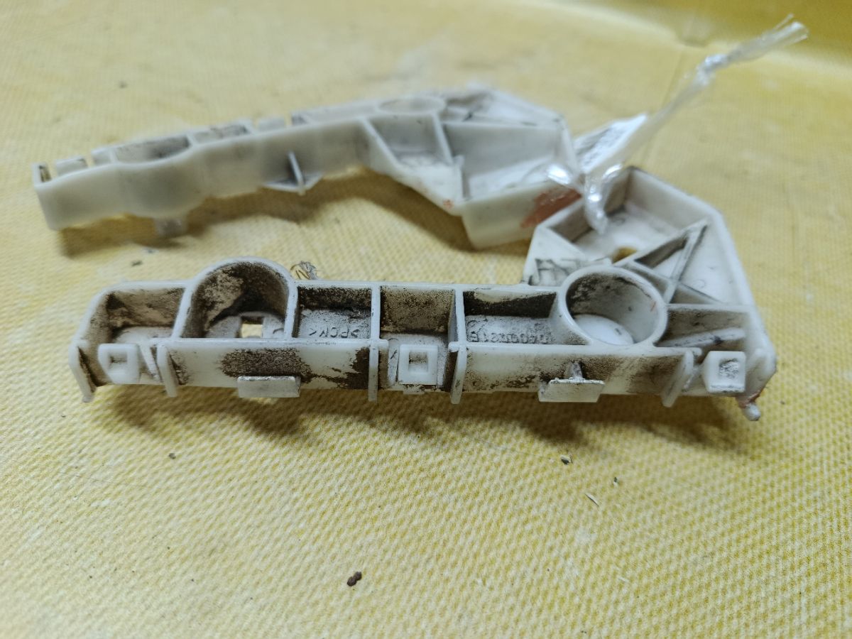 Крепление бампера 6400D316, 6400D315 на Mitsubishi Mirage A05A Фото 5