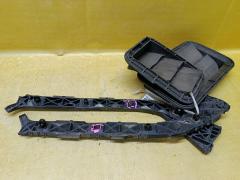 Крепление бампера 52575-47011, 52576-47011, 62931-33020 на Toyota Prius NHW20 Фото 7