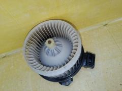 Мотор печки 88550-B1020 на Toyota Bb QNC20 Фото 5