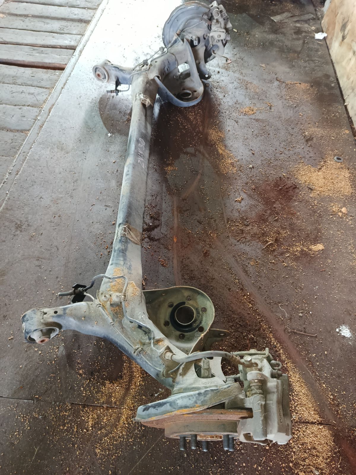 Балка подвески на Toyota Prius ZVW30 2ZR-FXE Фото 13