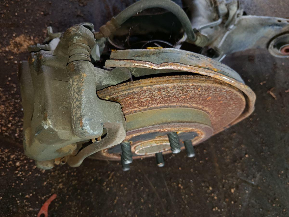 Балка подвески на Toyota Prius ZVW30 2ZR-FXE Фото 5