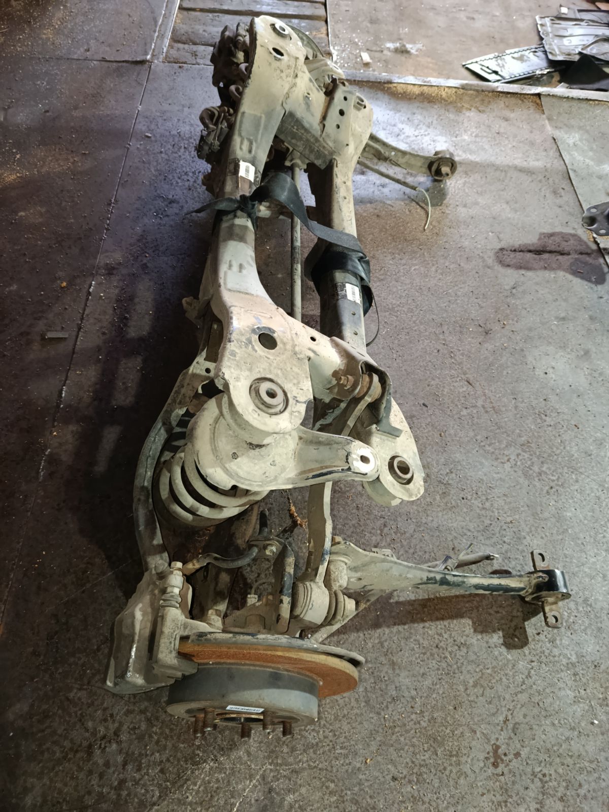 Балка подвески на Toyota Sai AZK10 2AZ-FXE Фото 22