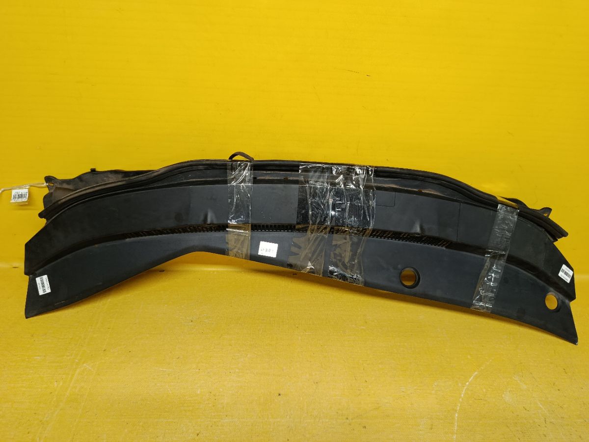 Решетка под лобовое стекло 74200-TM8A-0002-50 на Honda Insight ZE2 Фото 3