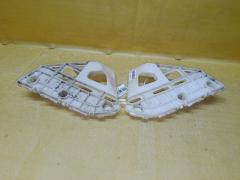 Крепление бампера 52115-28210, 52116-28210 на Toyota Voxy ZRR70G Фото 4