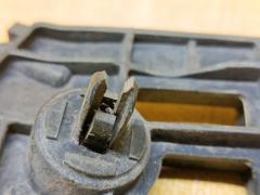 Крепление бампера 52116-47020, 52115-47020 на Toyota Prius ZVW30 Фото 8