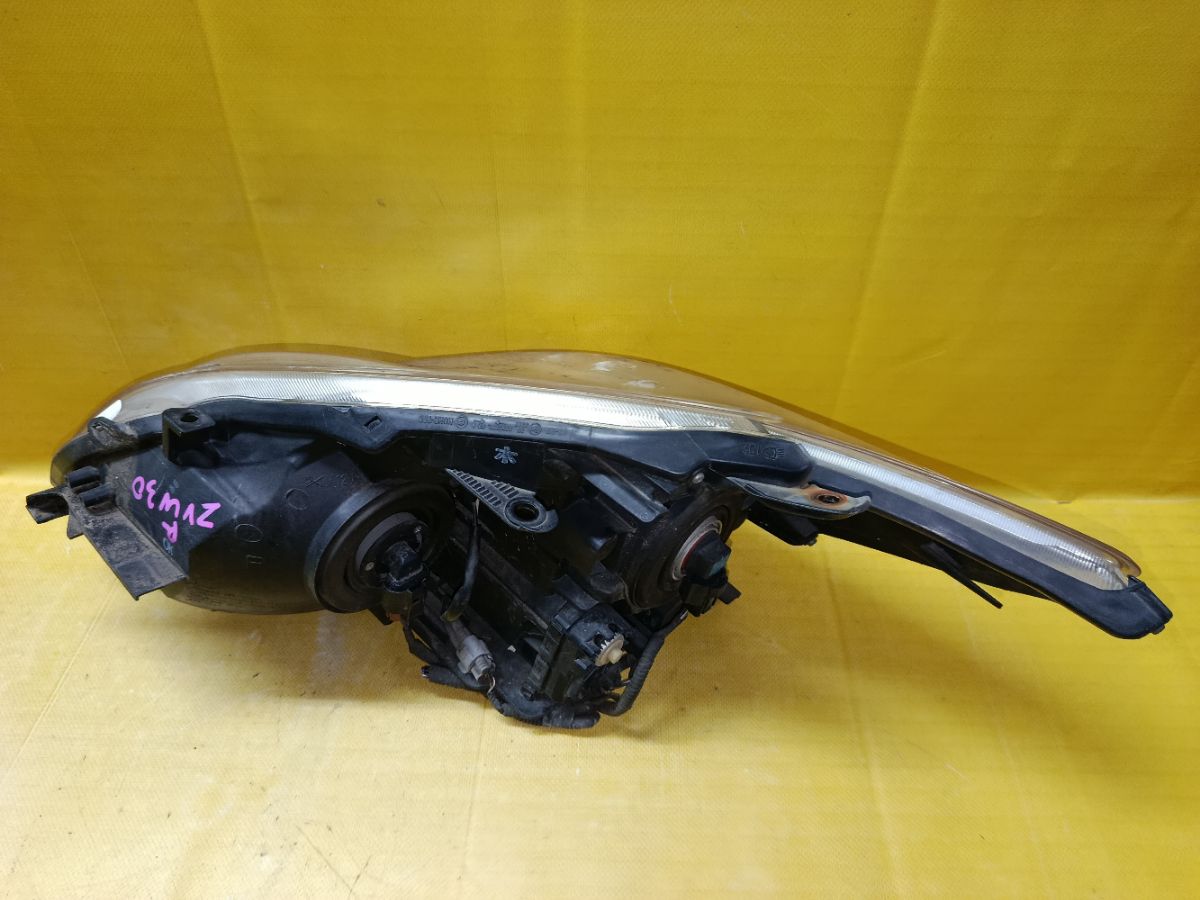 Фара 47-29 47-29,212-11P6-LDEM7 R на Toyota Prius ZVW30 Фото 9