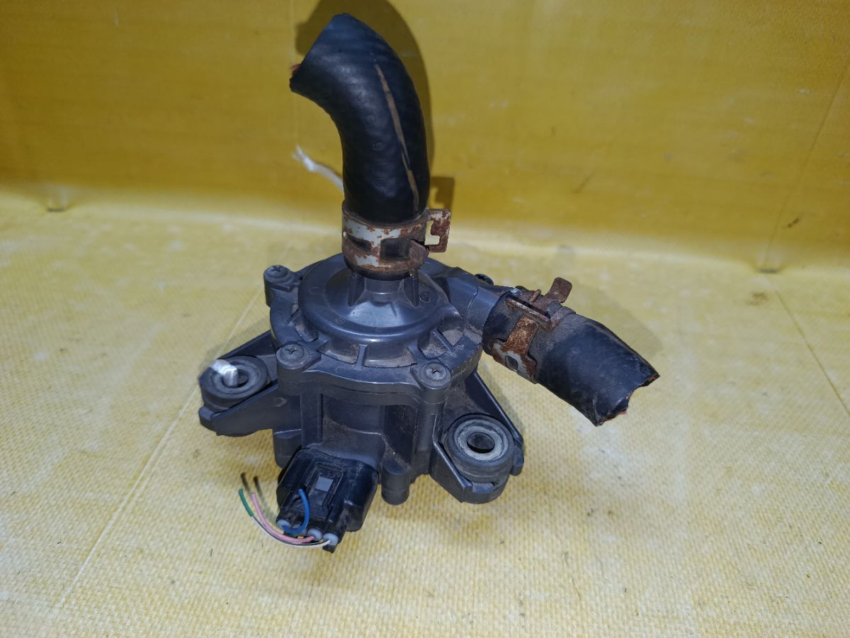 Помпа инвертора G9040-48020 на Toyota Prius ZVW30 2ZR-FXE Фото 4