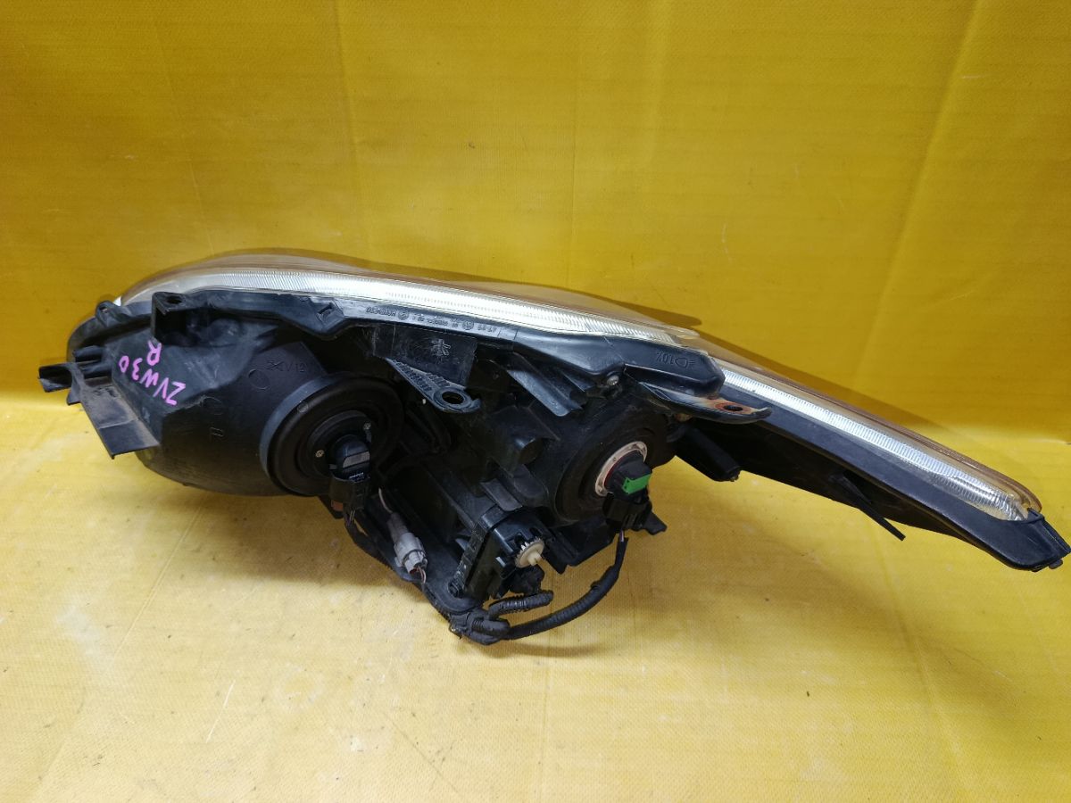 Фара 47-29 47-29,212-11P6-LDEM7 R на Toyota Prius ZVW30 Фото 7