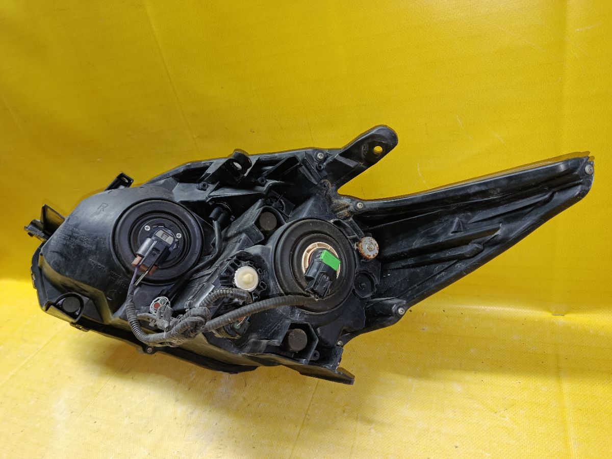 Фара 47-29 47-29,212-11P6-LDEM7 R на Toyota Prius ZVW30 Фото 9