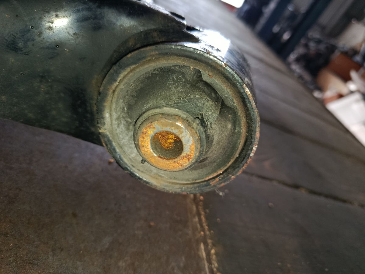 Балка подвески на Toyota Prius ZVW30 2ZR-FXE Фото 13