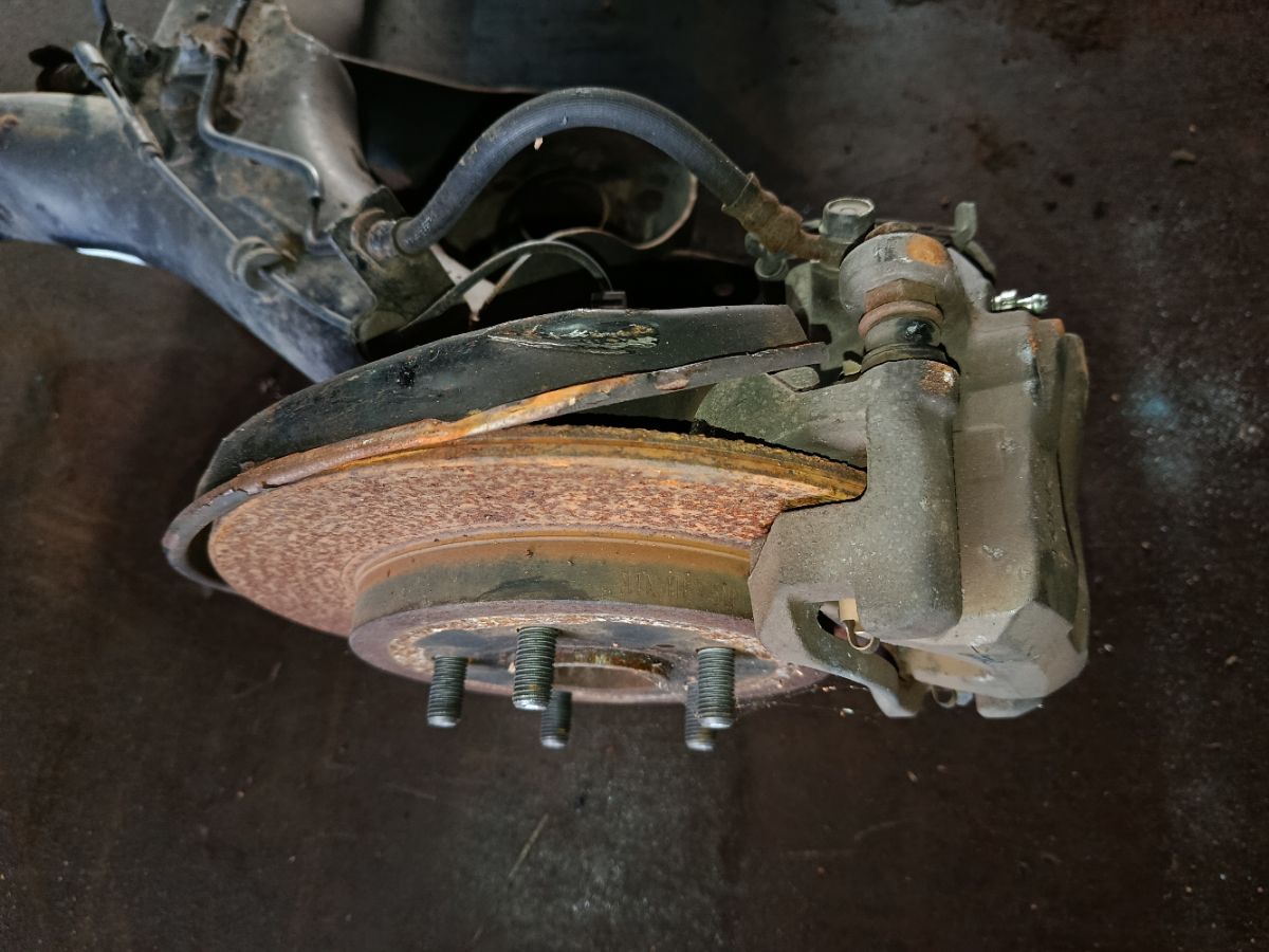 Балка подвески на Toyota Prius ZVW30 2ZR-FXE Фото 6