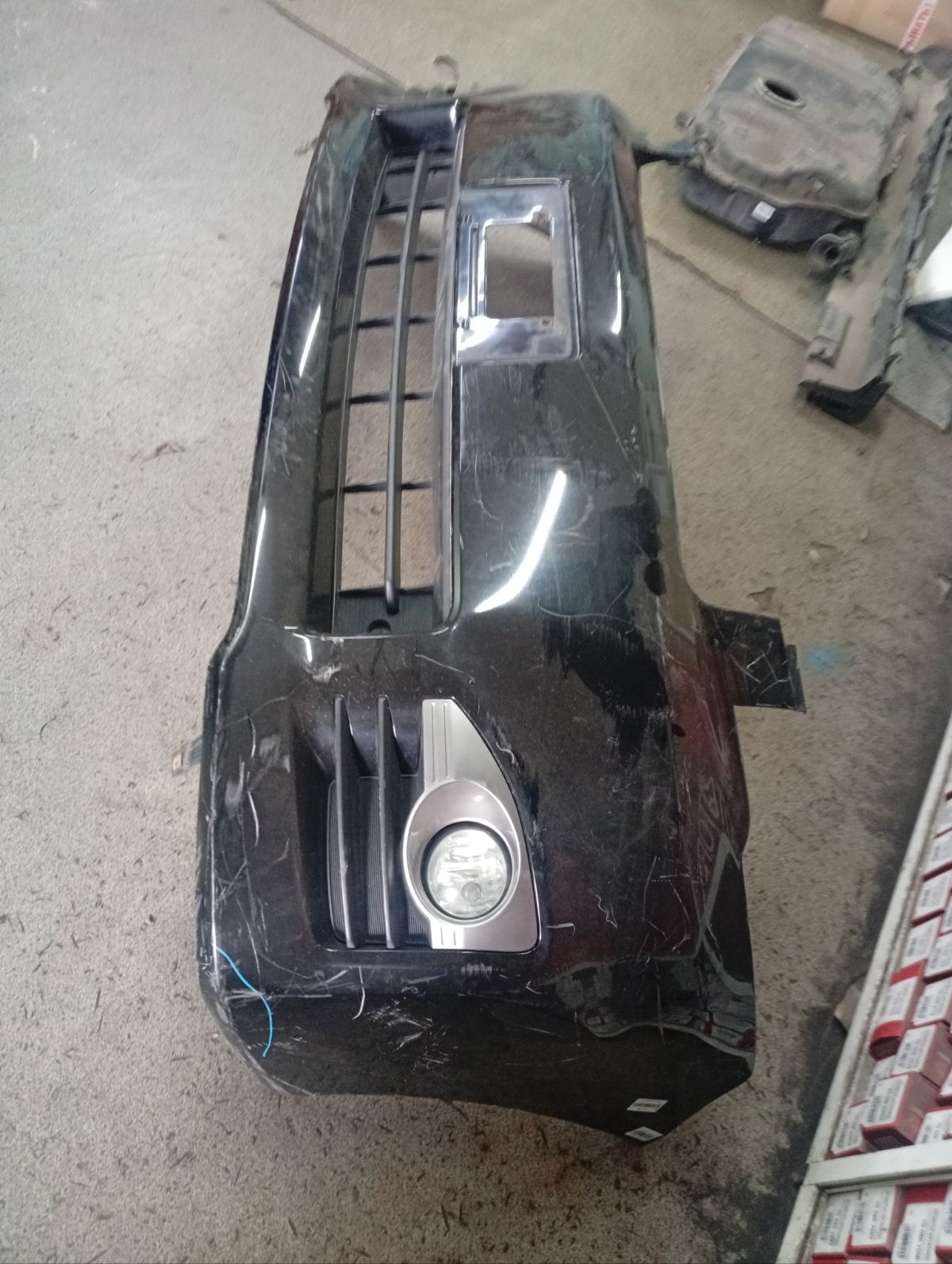 Бампер 0W-1 0W-1,52119-28F90 на Toyota Voxy ZRR70G Фото 16