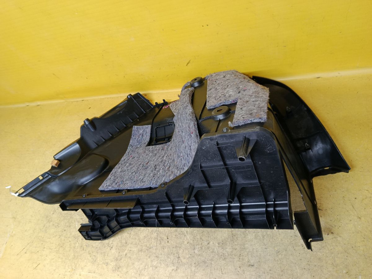 Обшивка багажника 84951-ED000 на Nissan Tiida C11 Фото 5