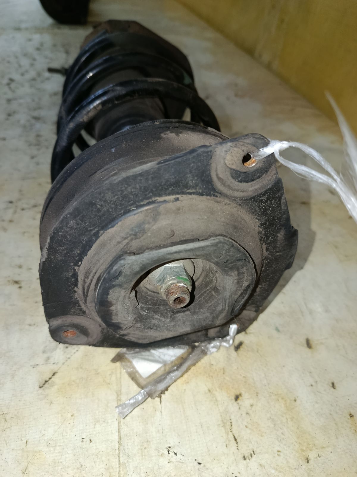 Стойка амортизатора 333391, 54303 ED025, 54303 ED50B, 54303CJ40C, 54303CJ41C, 54303ED001, 54303ED501, 54303ED50A, 54303ED525, 54303EE50B, 54303EE90A, 54303EF80A, 54303EM01A, 54303EM30C, CR-049-2726, CR-049FL-C11, E4303 EC80A, E4303 EE90A, E4303 EL00A, E4303 EM01A, E4303EM30C, SJ-049-2726, SJ-049FL-C11, ST-049-2726 на Nissan Tiida C11 HR15DE Фото 4