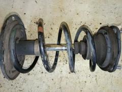 Стойка амортизатора на Toyota Voxy ZRR70G 3ZR-FAE Фото 5