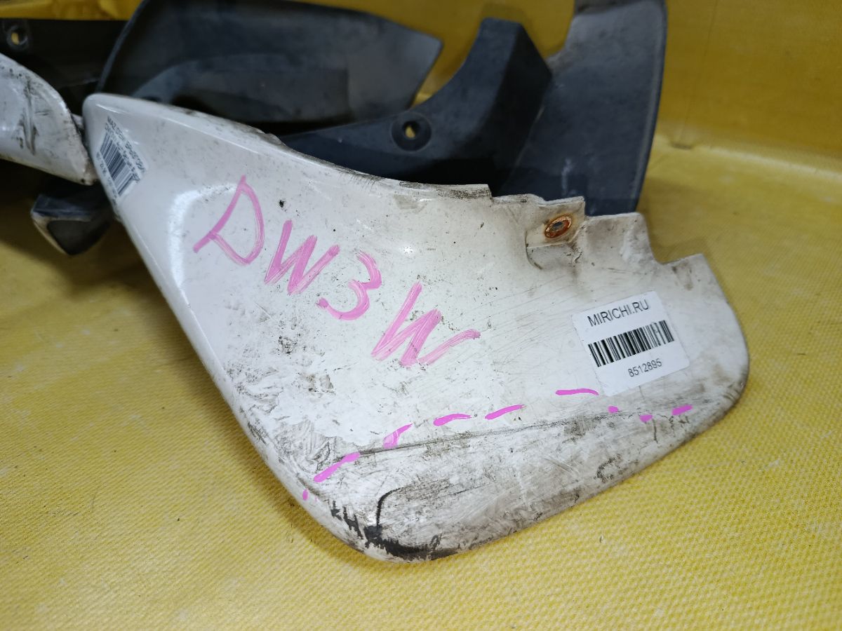 Брызговик на Mazda Demio DW3W Фото 6