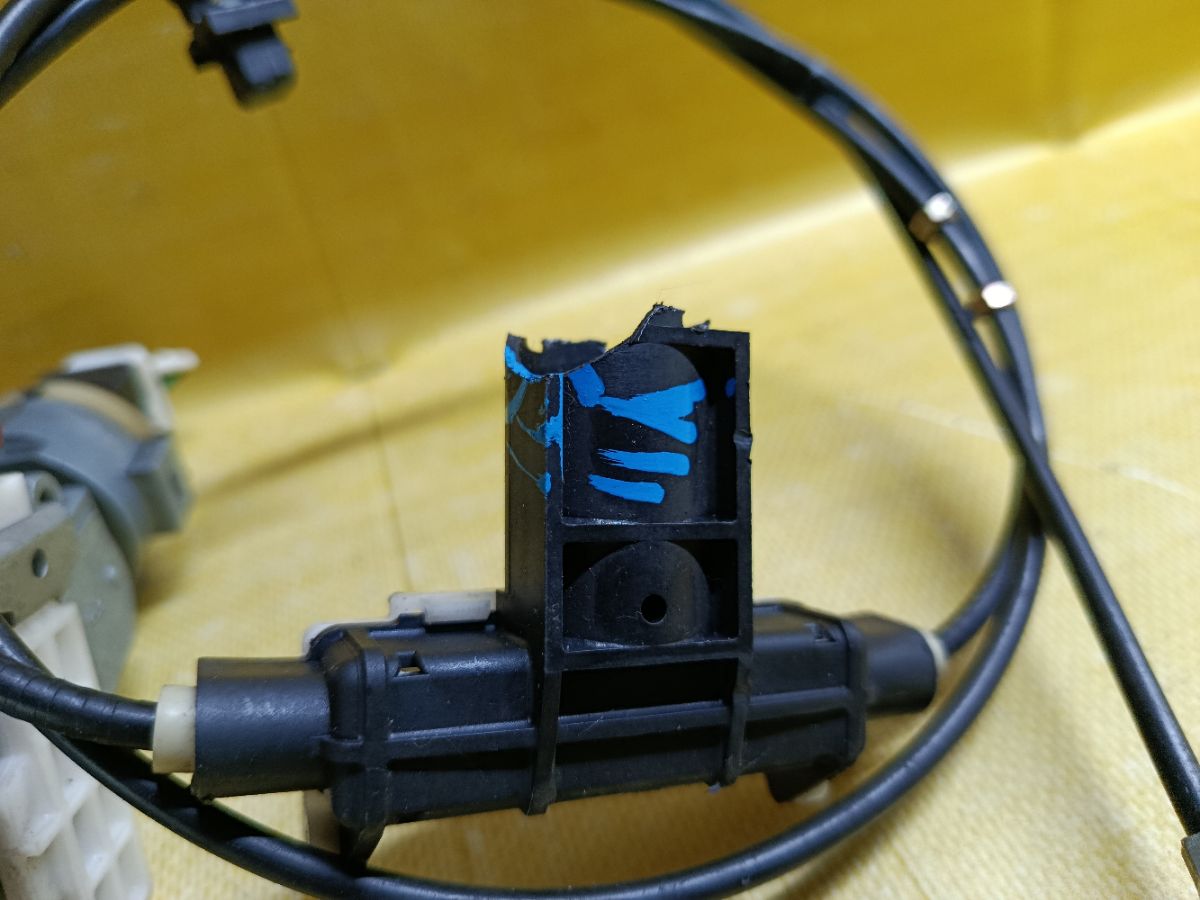 Замок зажигания на Mazda Demio DW3W Фото 10