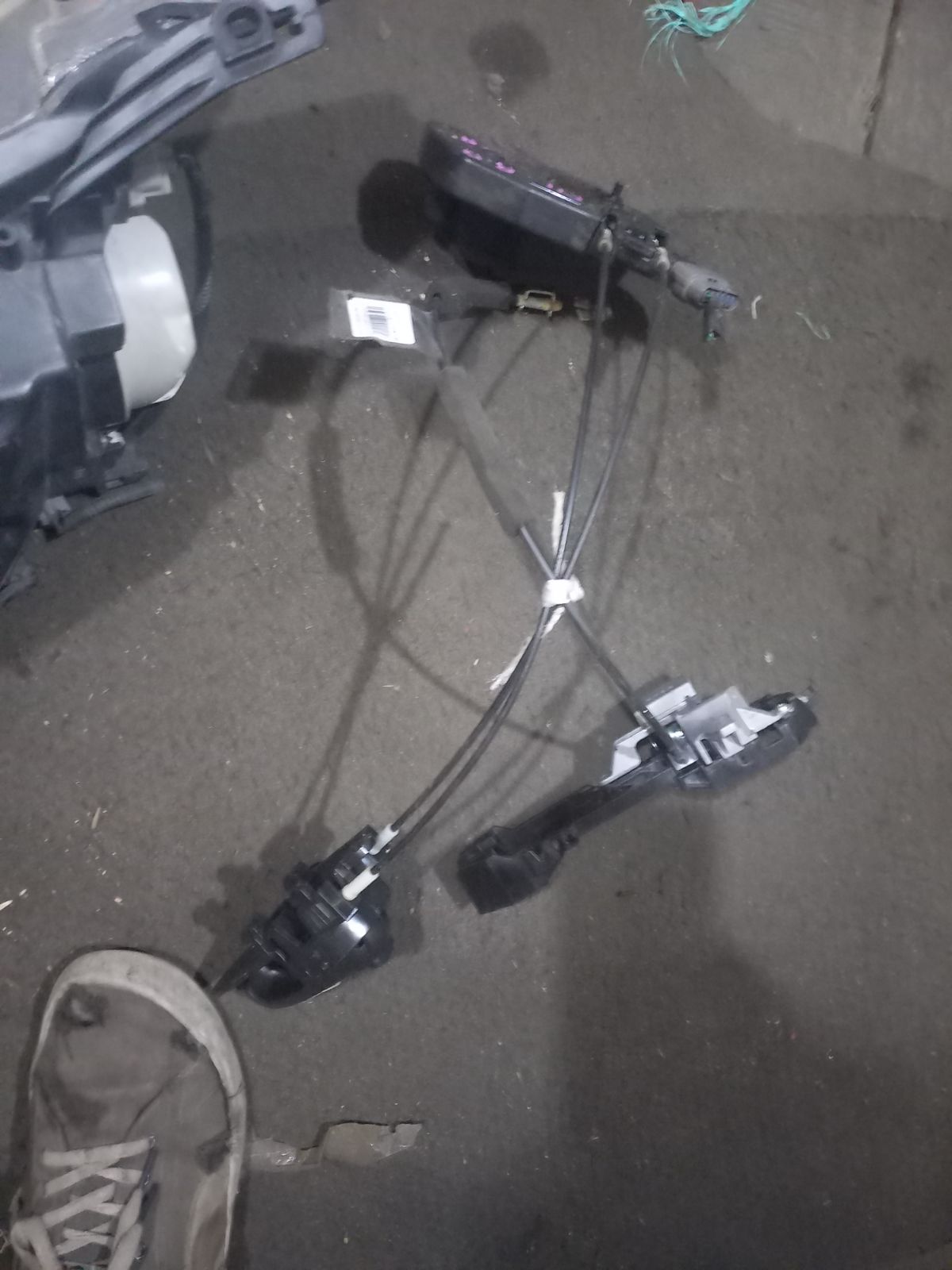 Замок двери на Nissan Tiida C11 Фото 8