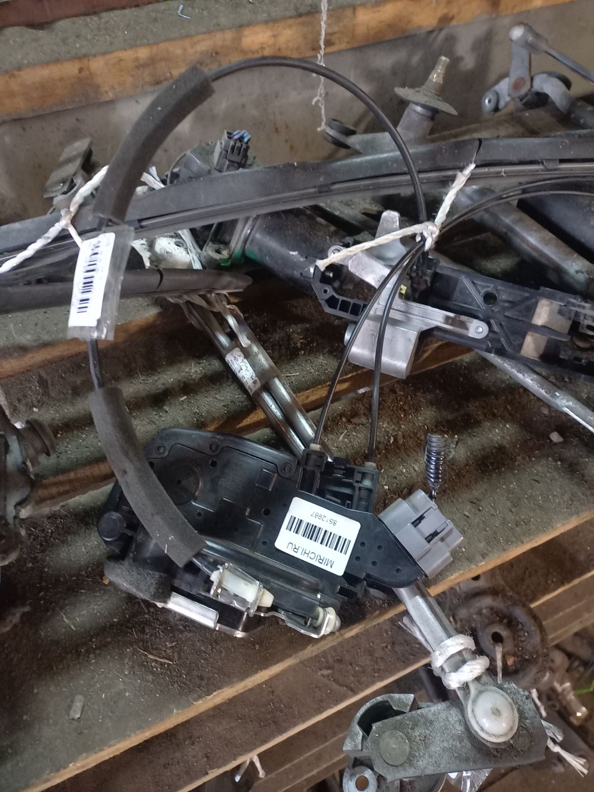 Замок двери на Nissan Tiida C11 Фото 10