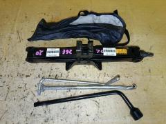 Домкрат на Toyota Wish ZGE20G Фото 4